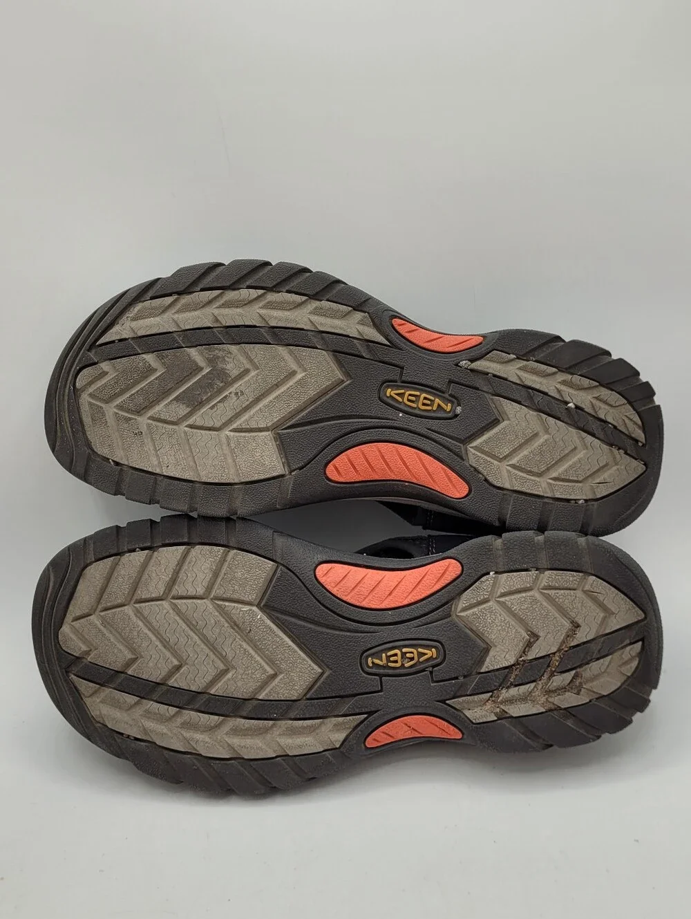 KEEN Womens Newport Sandal - Navy with Coral Size 9.5